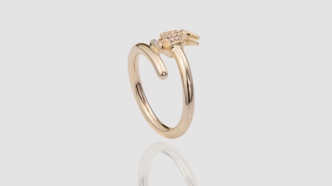 18K Yellow Gold Diamond Chakoch Head Ring