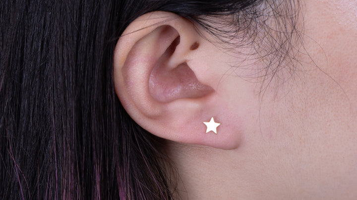 14K Yellow Gold Star Stud Earrings