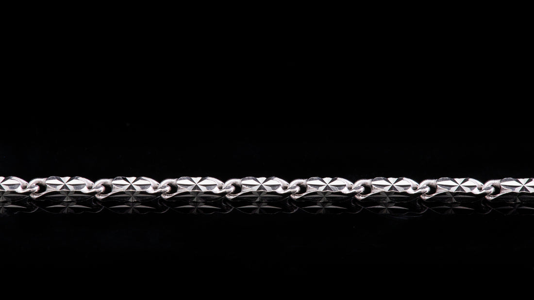 10K White Gold Butterfly Link Chain