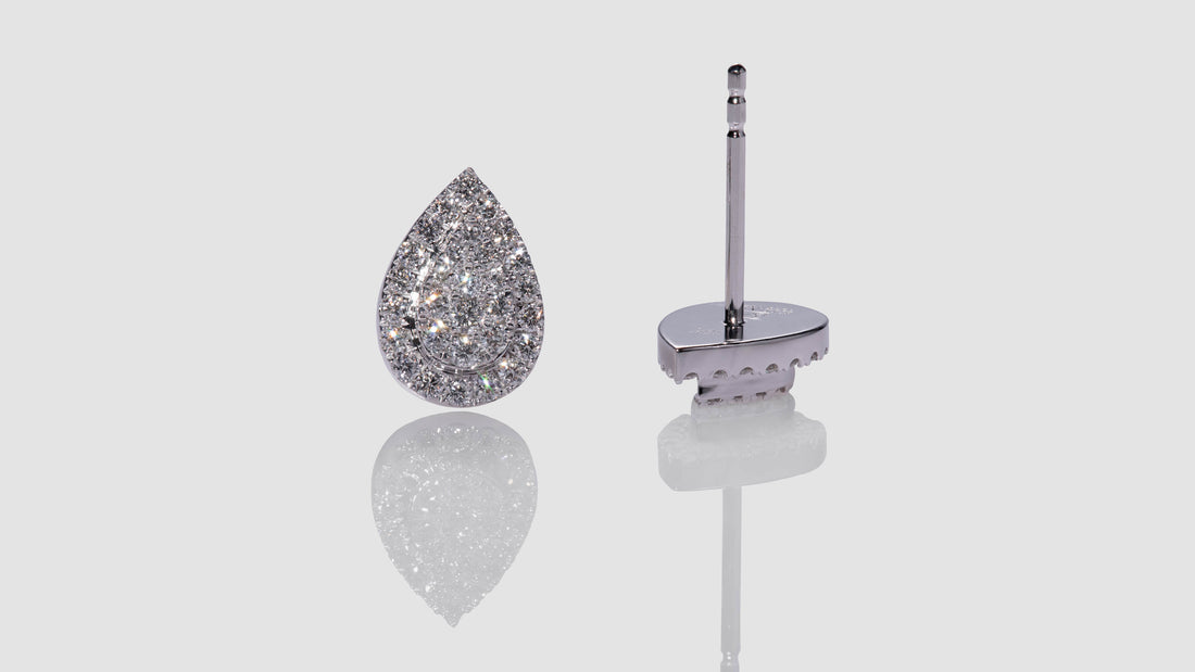 18K White Gold Pear Diamond Earrings