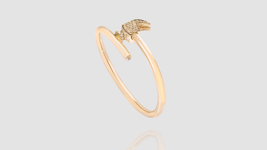 [Pre-Order] 18K Gold Diamond Chakoch Head Bangle Bracelet (17-20)